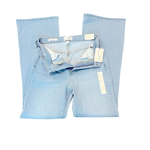 Universal Thread Women's High Waist Light Blue Flare Cotton Jeans Size: 6 - Picture 5 of 8